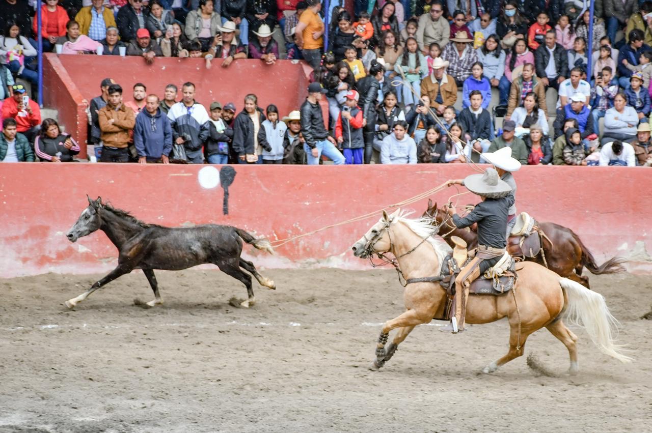 EMOCIONANTE PRIMERA CHARREADA EN LA FERIA DE HUAMANTLA 2024