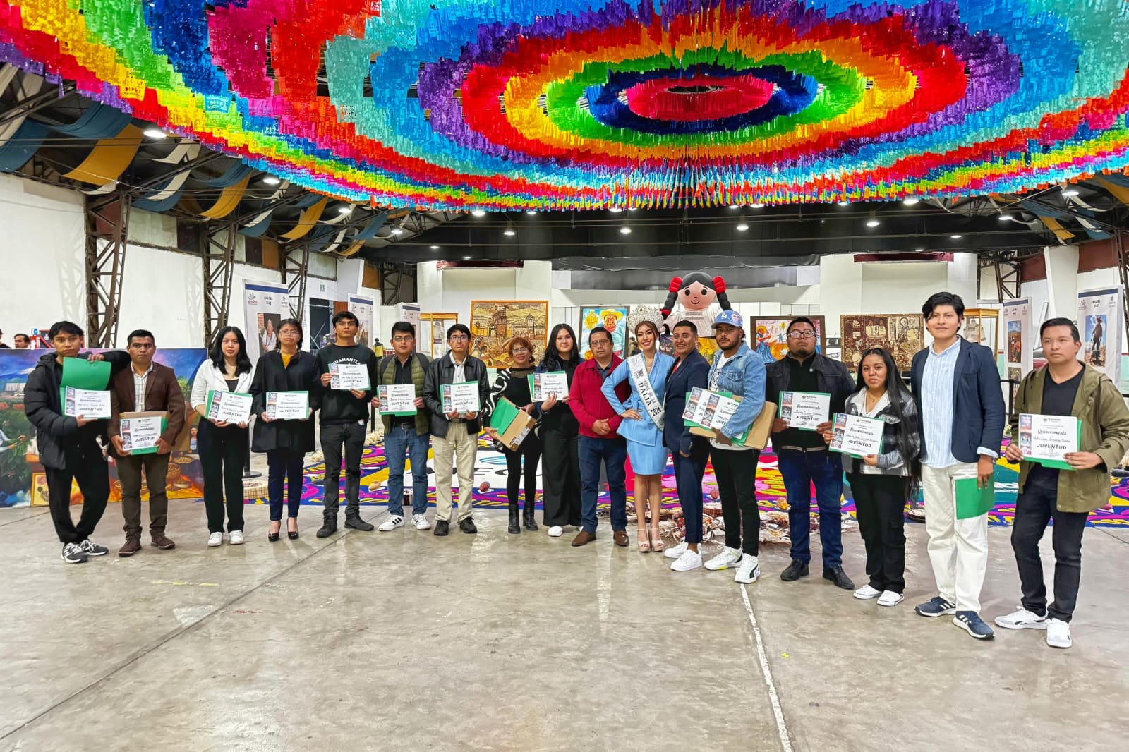 JÓVENES DE HUAMANTLA SON RECONOCIDOS CON EL PREMIO MUNICIPAL DE LA JUVENTUD 2024